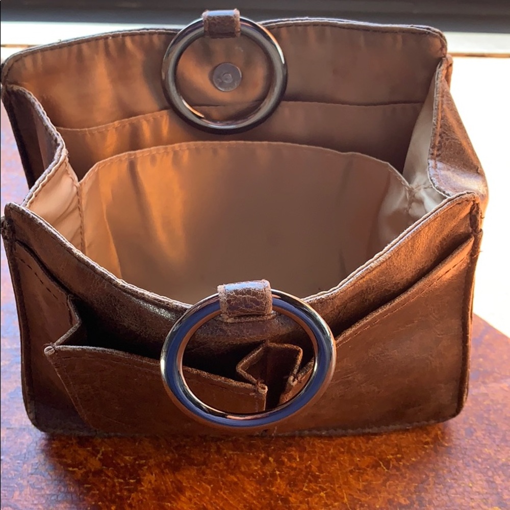 organizing purse
